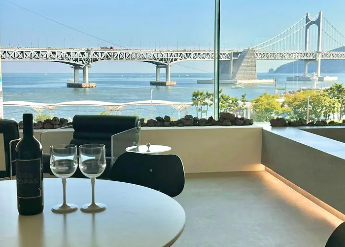 광안리 오션뷰 풀빌라 잔울림 * Busan